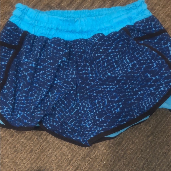 lululemon athletica Pants - lululemon shorts size 6